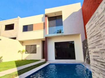 Casa · 220m² · 4 Recámaras · 2 Estacionamientos · Casa - Burgos