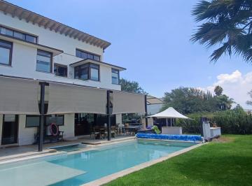 Casa de 4 habitaciones, Querétaro · Casa en Venta en El Campanario del Rosario, Querétaro