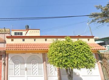 Casa de 4 habitaciones, Ecatepec de Morelos · Venta de Casa en Valle de Aragon, Ecatepec. Recuperacion Bancaria