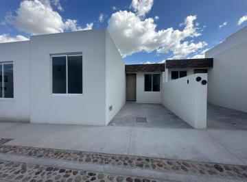Casa en condominio · 93m² · 3 Recámaras · 1 Estacionamiento · Casa en Venta en Los Zarzales