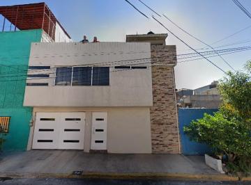 Casa de 3 habitaciones, Nezahualcóyotl · ¡No Dejes Pasar La Oprtunidad de Adquirir Esta Excelente y Hermosa Casa en Remate Bancario!