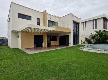 Casa · 360m² · 3 Recámaras · 3 Estacionamientos · Casa - Punta Tiburón