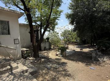 Terreno / Lote · 114m² · 2 Recámaras · 10 Estacionamientos · Terreno con Casa en Venta en Guadalupe a 950 m de Eloy Cavazos