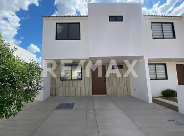 Casa de 3 habitaciones, El Marqués · Casa en Venta en Ciudad Madera Residencial