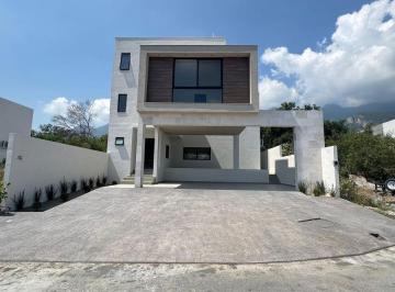Casa · 257m² · 3 Recámaras · 2 Estacionamientos · Casa en Venta en Amani Terra Residencial - Santiago N. L.