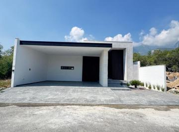 Casa · 330m² · 3 Recámaras · 3 Estacionamientos · Casa en Venta en Amani Terra Residencial Santiago N. L.