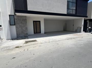 Casa · 315m² · 3 Recámaras · 3 Estacionamientos · Casa en Venta en Altares Residencial Santiago N. L.