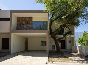 Casa 468m² Venta La Joya Privada residencial · Venta Casa Nueva 4 Recámaras en La Joya Privada Residencial Carretera Nacional Monterrey Nl