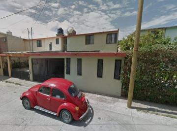 Casa de 3 habitaciones, Irapuato · Casa en Venta, Fracc. Villas El Dorado, Irapuato, Guanajuato.