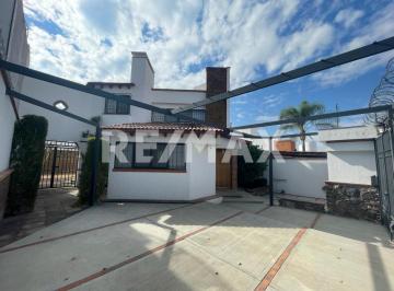 Casa · 154m² · 3 Recámaras · 3 Estacionamientos · Casa en Venta Privada Juriquilla - (4)