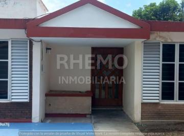Casa · 192m² · 2 Recámaras · 3 Estacionamientos · Casa en Venta en Col. Cazones, Poza Rica, Ver.