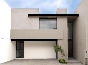 Casa · 239m² · 3 Recámaras · Casa en Fraccionamiento San Angel