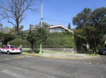 Casa · 844m² · 4 Recámaras · 4 Estacionamientos · Casa - Lomas de Chapultepec