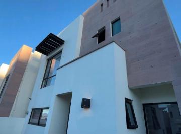 Casa · 189m² · 4 Recámaras · 2 Estacionamientos · Casa en Venta, Hab. Extras, Para Rentar, en Fraccionamiento Bianco, Zibata, El Marques, Queretaro