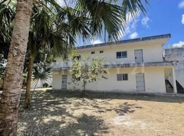 Terreno / Lote · 110m² · Propiedad con 4 Estudios de 250 m² en Colonia Ejido, Diagonal 70