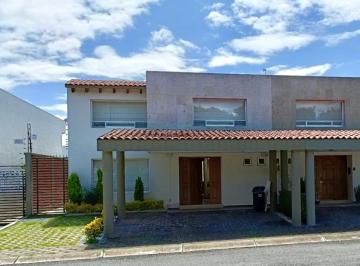 Casa en condominio de 3 habitaciones, Calimaya · Casa en Venta en Valle de Las Fuentes, Modelo Encino, Calimaya, Cerca Metepec