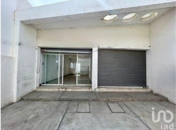 Local comercial · 33m² · 1 Estacionamiento · Local en Renta en Fracc. Domingo Arrieta, a Media Cuadra de La Sep con Estacionamiento.