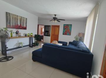 Casa · 130m² · 3 Recámaras · 1 Estacionamiento · Casa en Condominio, Bello Horizonte, Cuernavaca, Morelos