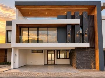 Casa · 298m² · 3 Recámaras · 2 Estacionamientos · Casa en Pre Venta en Lomas de Angelopolis Puebla
