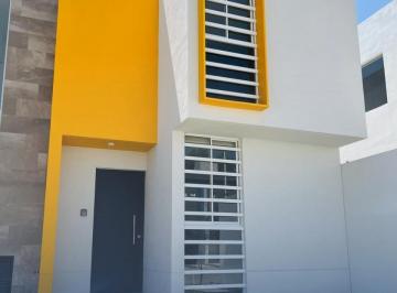 Casa · 112m² · 3 Recámaras · 2 Estacionamientos · Casa en Villa San José