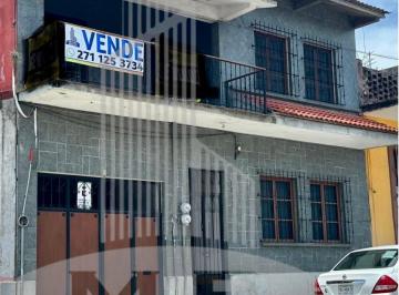 Casa de 7 habitaciones, Córdoba · Casa en Venta Centrica con 6 Recamaras 8