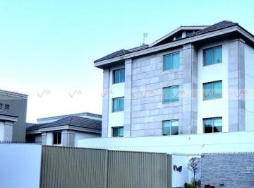 Departamento · 190m² · 3 Recámaras · 2 Estacionamientos · Departamento en Venta en Las Privanzas