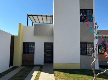 Casa de 3 habitaciones, Villa de Alvarez · Casa en Venta Fracc: La Comarca 3 Rec. 3 Baños Completos en Villa de Álvarez Colima