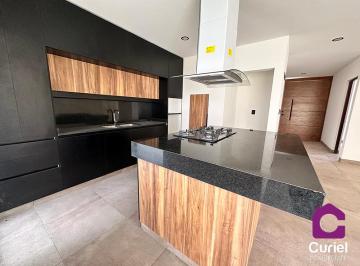 Casa de 3 habitaciones, Corregidora · Casa en Venta Queretaro Corregidora con Bono de $200,000. No Lo Dejes Pasar! Vig. 24/7 Alberca