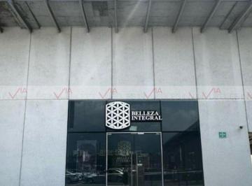 Local comercial · 156m² · 8 Recámaras · 3 Estacionamientos · Local Comercial en Venta en Monterrey