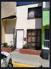 Casa · 69m² · 3 Recámaras · 1 Estacionamiento · Casa $990,000 en El Trébol. Tepotzotlan. de 3 Recámaras. de 2 Niveles.