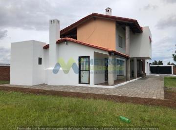 Casa de 3 habitaciones, Morelia · Casa en Venta en Jesús del Monte