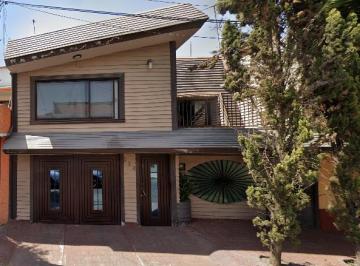 Casa de 4 habitaciones, Nezahualcóyotl · Casa en Remate en Nezahualcoyotl