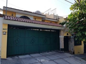 Casa de 3 habitaciones, Zapopan · Casa en Venta, Rinconada Santa Rita, Zapopan