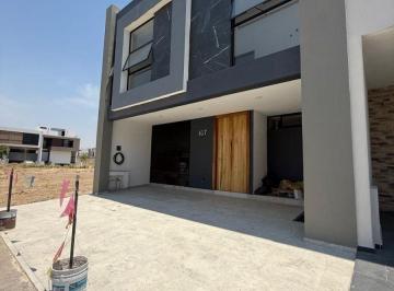 531d5b8f8be1d07da7492f37daf192ea01251cf10eba71c62ddf6a9f72648c1b · Casa en Venta en Soare 3 Coto Altanza Zapopan