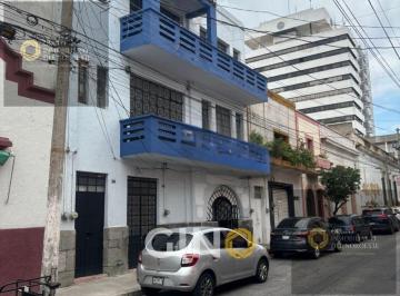Casa · 786m² · 10 Recámaras · Casa Grande Antigua en Venta en Zona Centro Guadalajara