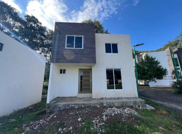 Casa · 253m² · 3 Recámaras · 2 Estacionamientos · Casas Nuevas en Venta Fraccionamiento Ecológico La Vitela Patzcuaro