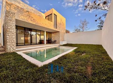 Casa · 321m² · 4 Recámaras · Casa Nueva en Venta de 4 Habitaciones en La Mejor Zona de Dzitya
