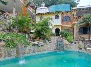 Casa de 8 habitaciones, Emiliano Zapata · Casa o Quinta en Venta Burgos Bugambilia