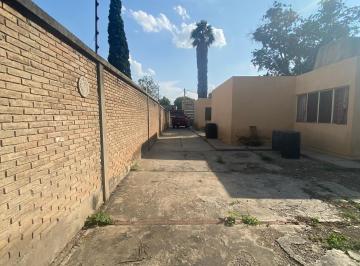 Casa de 4 habitaciones, Saltillo · Casa de un Piso en Zona Centro