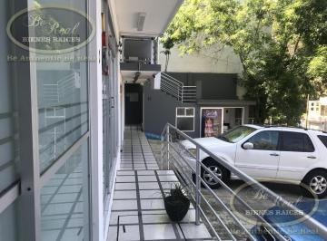 Local comercial · 50m² · 1 Estacionamiento · Local Comercial en Plaza Cerca de Av Araucarias Ideal Para Oficinas