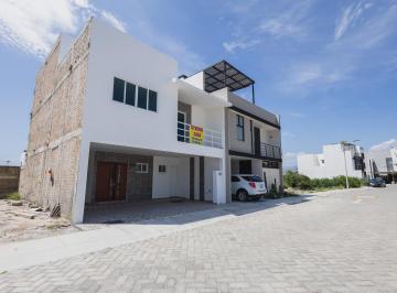 Casa de 3 habitaciones, Tehuacán · Casa en Venta, Residencial Cinco Bosques. Tehuacán, Puebla.