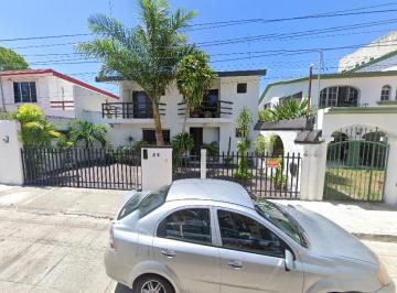 Casa de 4 habitaciones, Benito Juárez · ¡Hermosa Casa en Remate Bancario en Cancun, Cerca de Parques y Playa!