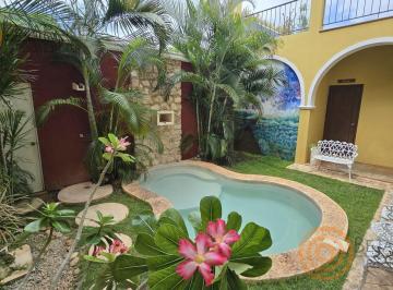 Edificio · 247m² · 6 Recámaras · Hotel en Sisal