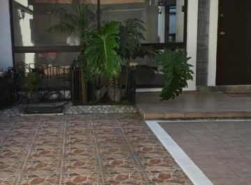 Casa de 4 habitaciones, Huixquilucan · Venta de Casa en Parques de La Herradura, Edo Mex