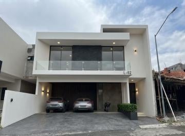 Casa de 4 habitaciones, Monterrey · Venta de Casa en Zona El Uro Carretera Nacional Monterrey