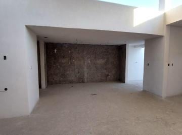 Casa · 290m² · 3 Recámaras · 4 Estacionamientos · Venta de Casa Esn San Jose Obrero a Dos Calles del Aeropuerto Uruapan Mich