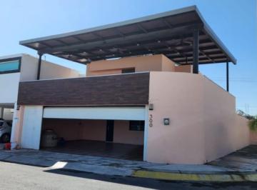 Casa de 3 habitaciones, Apodaca · Casa de 2 Plantas en Quinta Colonial, Apodaca, Nuevo León