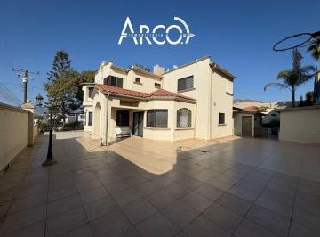 Casa · 409m² · 4 Recámaras · Casa en Venta – Colonia Hidalgo