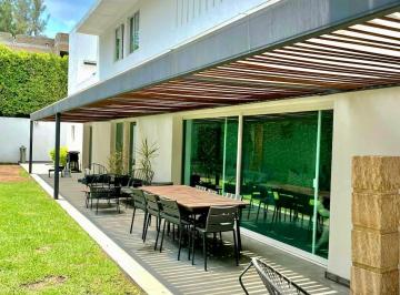 Casa en condominio de 4 habitaciones, Tlajomulco de Zúñiga · Casa con Moderna Actualizada en Club de Golf Santa Anira