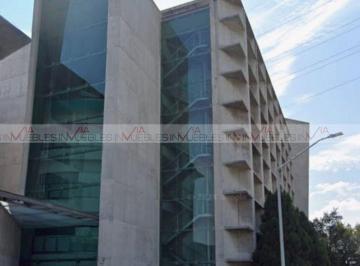 Oficina · 574m² · 5 Recámaras · 15 Estacionamientos · Oficina en Renta en Monterrey